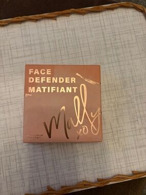 Mally Beauty Face Defender Matifiant Compact - Rose